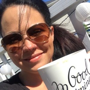 Meet your Posher, Lynne